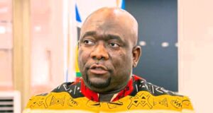 RDC : Serge TSHIBANGU éjecté par Félix TSHISEKEDI