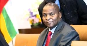 Tension entre pouvoir et opposition en Centrafrique : Faustin TOUADÉRA appelle à l’unité nationale