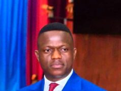Crise sécuritaire dans l’Est de la RDC : le député national Joseph Nkoy tape du poing sur la table