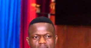 Crise sécuritaire dans l’Est de la RDC : le député national Joseph Nkoy tape du poing sur la table